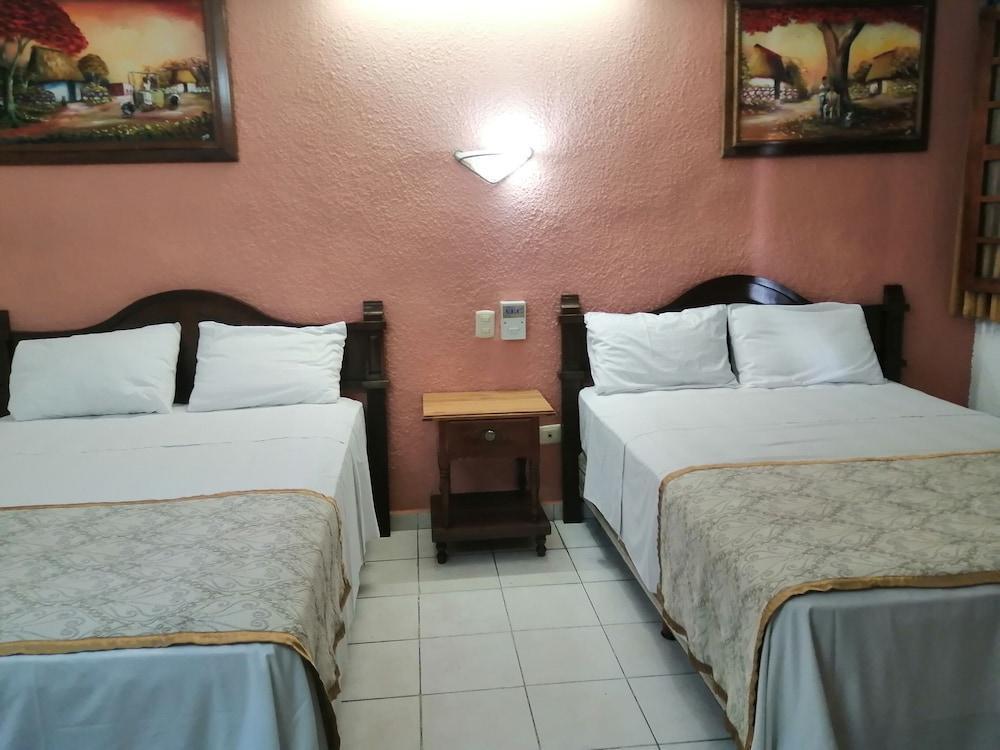 Hotel Santa Lucia 메리다 외부 사진